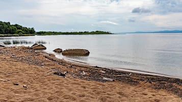 House, 3 Bedrooms | Beach