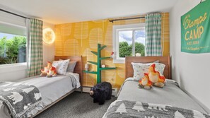 3 habitaciones y espacio para trabajar con laptop 