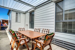 Outdoor dining - Rose Cottage 3B Hutchinson St Goolwa (Goolwa)