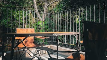 3 bedrooms, blackout curtains, iron/ironing board, free WiFi