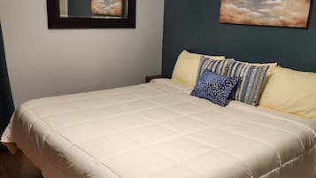 3 chambres, fer et planche à repasser, Wi-Fi, draps fournis