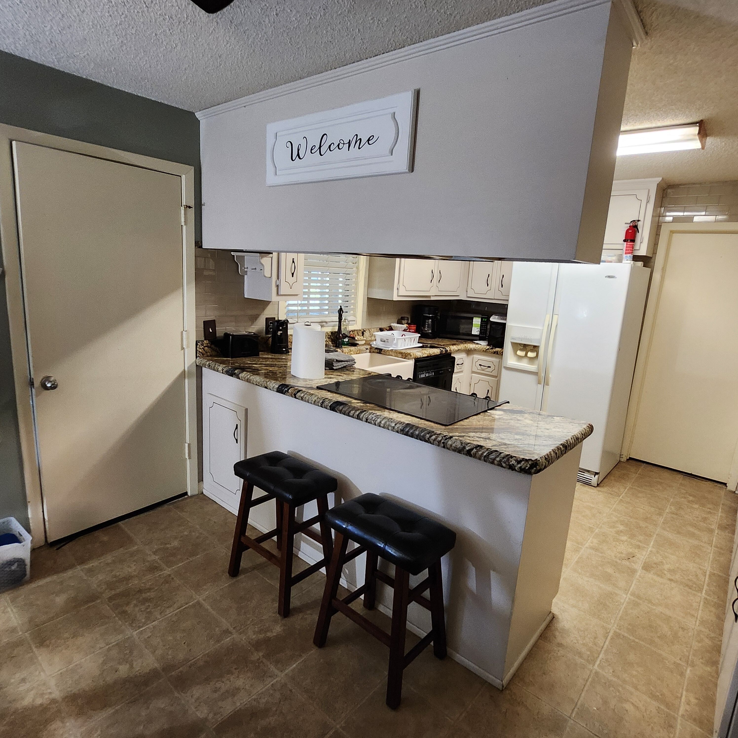 Mikroaaltouuni, uuni, liesi, astianpesukone