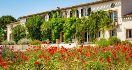 Domaine Des Pavots - Cinq Chambres Villa, Couchages 10