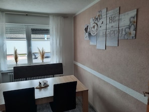 Dining - Vacation apartment with two bedrooms for 5 persons and terrace, ground floor (Niederaula)