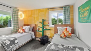3 habitaciones, escritorio, tabla de planchar con plancha y wifi gratis 
