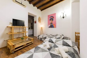 1 chambre, fer et planche à repasser, Wi-Fi, draps fournis