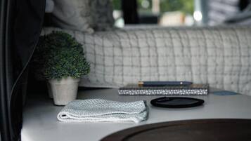 1 soverom, safe på rommet, skrivebord og wi-fi (inkludert)