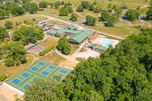 Exterior - Forest Getaway & Golf at Lake (Bloomington)