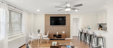 تلفزيون ذكي، كُتُب