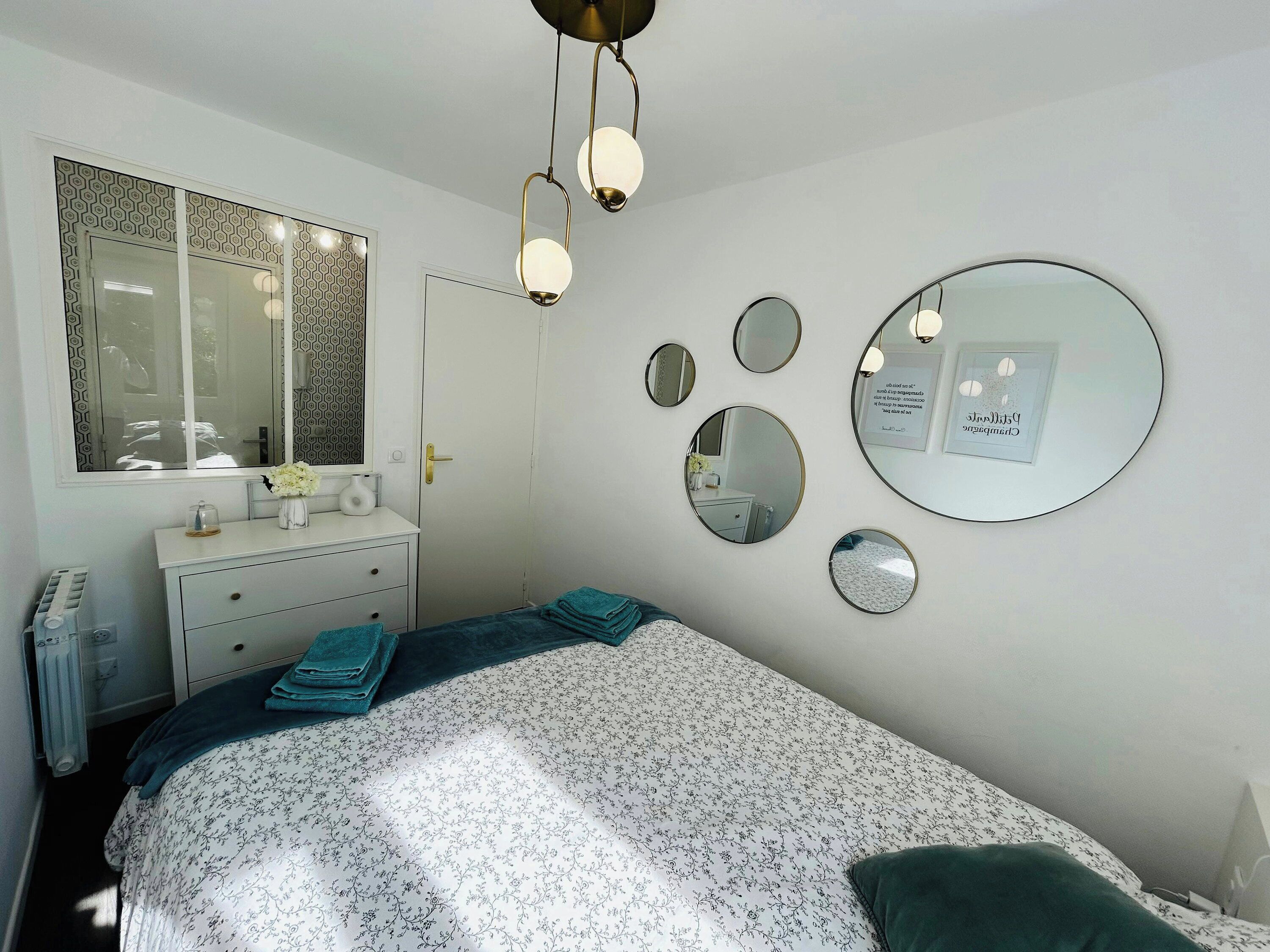 1 bedroom, WiFi, bed sheets