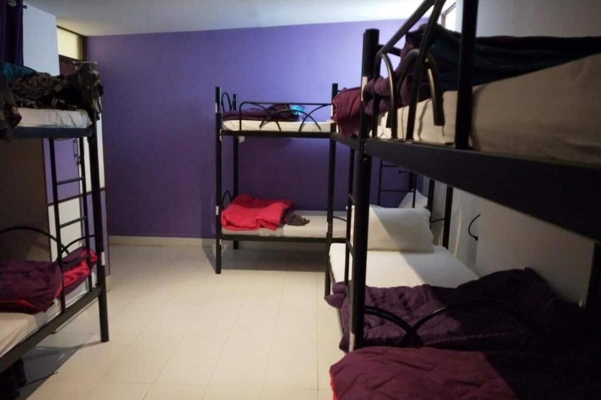 Dortoir partagĂ© Confort | Rideaux dâobscurcissement, fer et planche Ă repasser