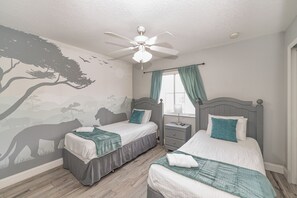 3 chambres, fer et planche à repasser, Wi-Fi gratuit, draps fournis