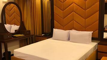 Quarto casal luxo, vista para a cidade | Wi-Fi de cortesia