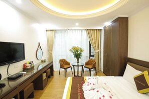Superior Double Room Single Use, City View | Egyptian cotton sheets, premium bedding, down duvets - Bach Duong Ha Noi Hotel (Hanoi)
