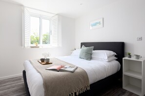 2 chambres, fer et planche à repasser, lit parapluie, Wi-Fi