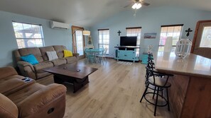 Téléviseur connecté, lecteur de DVD