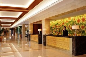 Lobby - Yangzhou Slender West Lake Huijin Hotel (Yangzhou)