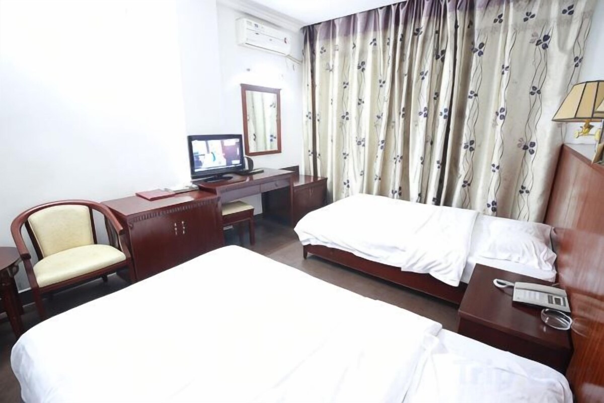 Standard Double Room1