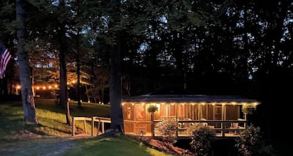 Wanderlust Cabin Just minutes from Hanging Rock
