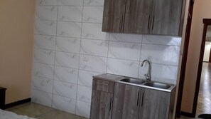 Private kitchen - Holiday Guest House (Addis Ababa)