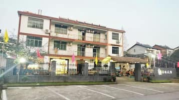 Ngoại thất
