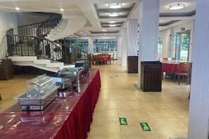 Restaurant - Hot Spring Forest Holiday Hotel (Hezhou)
