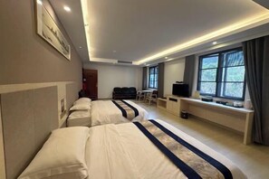 Room - Hot Spring Forest Holiday Hotel (Hezhou)