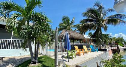JULY 2025 DISCOUNT!!! - 3 Bedroom/2 Bath Canal Home w/ Private Pool - Cudjoe Key