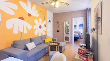 TV connectée, jeux vidéo, livres