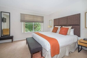 3 habitaciones, tabla de planchar con plancha, cuna de viaje y wifi 