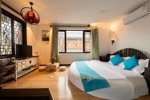 Room - An Inn (Lijiang)