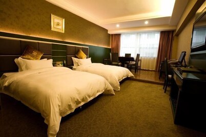 Huaihua Jincube Hotel