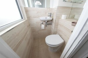 Towels - Beaconsfield (Luton)