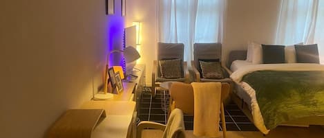 1 Schlafzimmer, Schreibtisch, BĂŒgeleisen/BĂŒgelbrett, Reisekinderbett