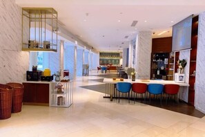 Lobby lounge - Magnotel Hotel (Nanchang Bayi Square People's Park Metro Station) (Nanchang)