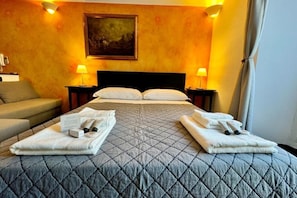 1 habitación, wifi y ropa de cama