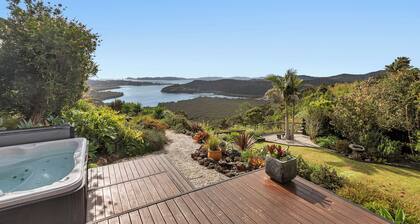 Sunrise Lookout - Paihia Holiday Home