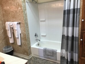 Towels, soap, shampoo, toilet paper -  Rustic 2-bedroom house in fabulous Circle, MT. (Circle)