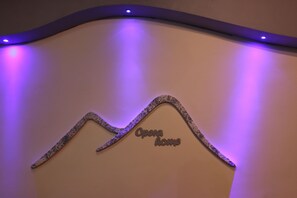 Interior detail - Apartment for families and friends, near the station in the center of Naples (Napoli)