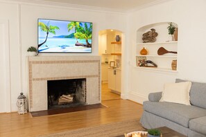 Smart TV, fireplace, computer monitors