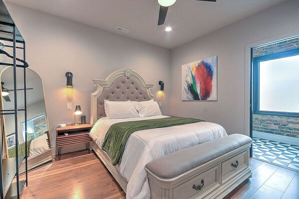 4 bedrooms, iron/ironing board, free WiFi, bed sheets