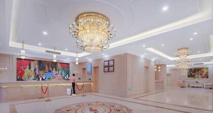 Vienna Hotel (Qianshanchuanxuan)