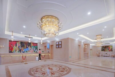 Vienna Hotel (Qianshanchuanxuan)