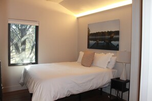4 bedrooms, free WiFi, bed sheets