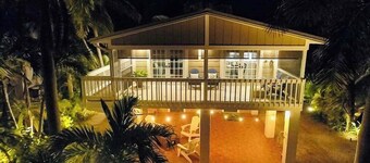 JUNE-AUG 2025 DISCOUNT! - 2 Bedroom FL Keys Canal Home - Great Boating Access!!!