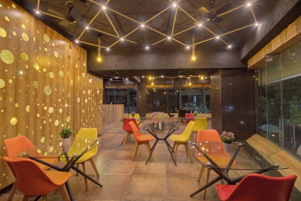 Restaurant - Greenstones Boutique Hotel (Nashik)