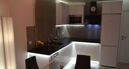 COZZY VOLCANO STONE DESING APARTMENT , IN SANTA CRUZ´S HEART