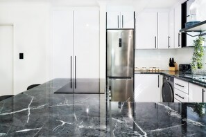 Fridge, microwave, oven, stovetop