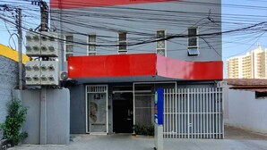Front of property - New hotel antes Day hostel (Cuiabá)