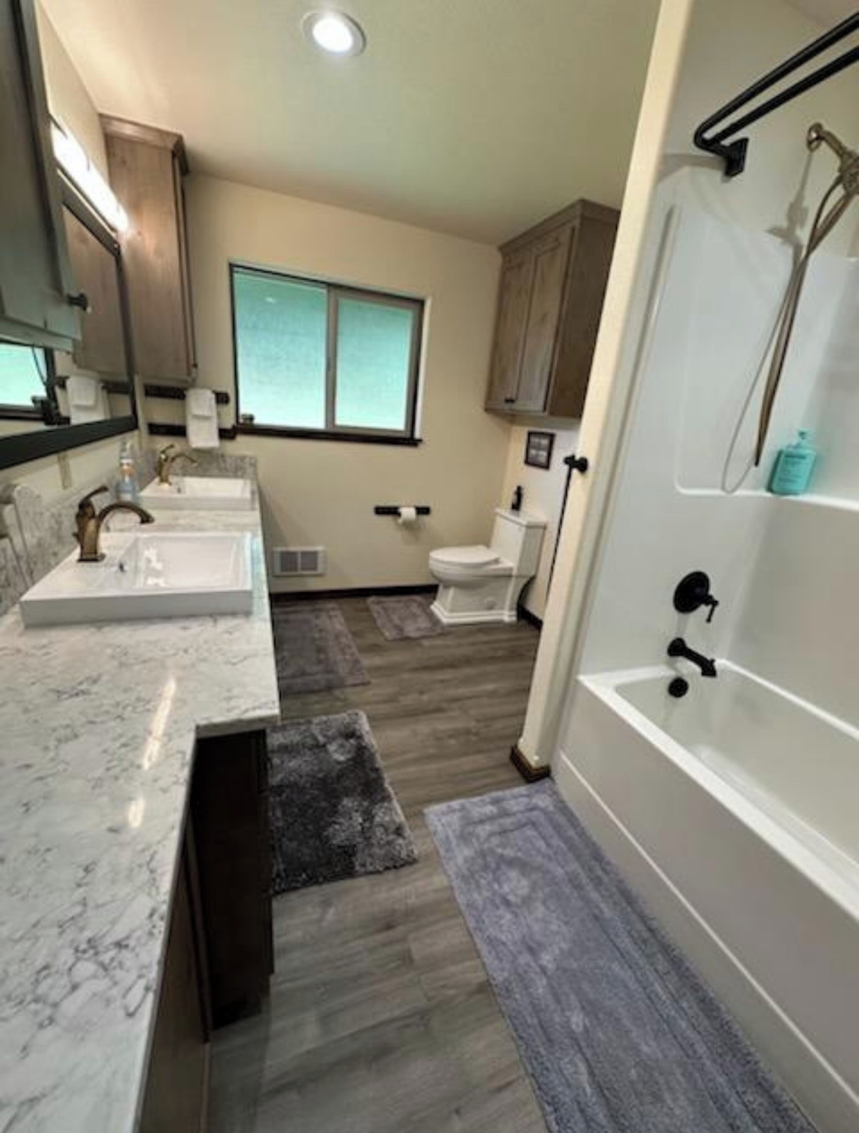Downstairs Bathroom 